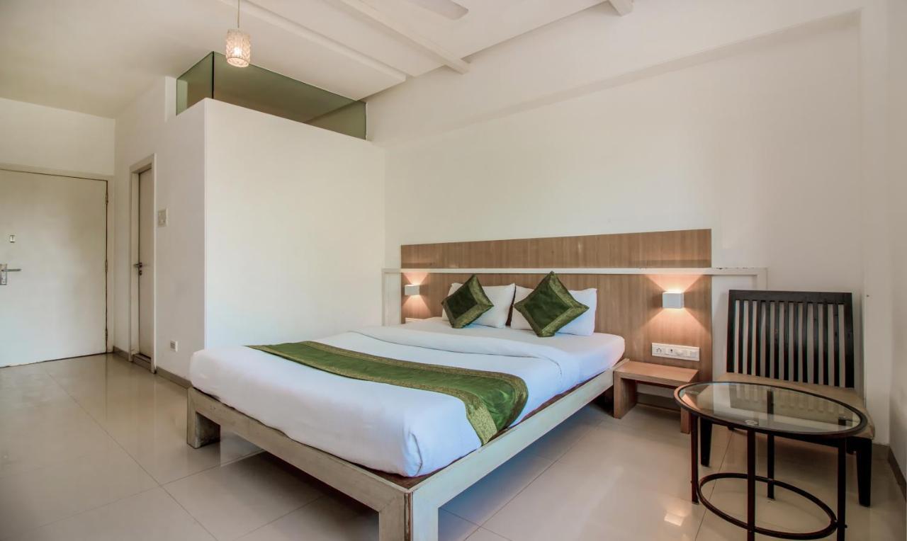 Treebo Trend Golden Nest Hotel ธาเน ภายนอก รูปภาพ