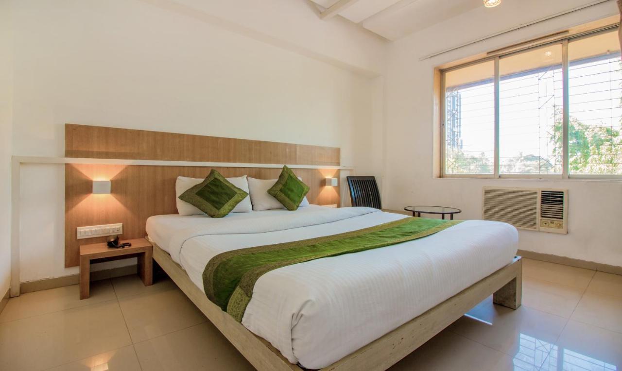 Treebo Trend Golden Nest Hotel ธาเน ภายนอก รูปภาพ