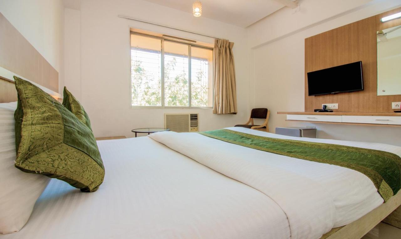 Treebo Trend Golden Nest Hotel ธาเน ภายนอก รูปภาพ